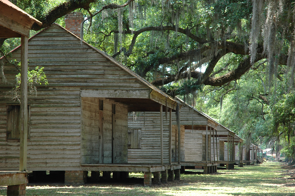 Evergreen Plantation-8050