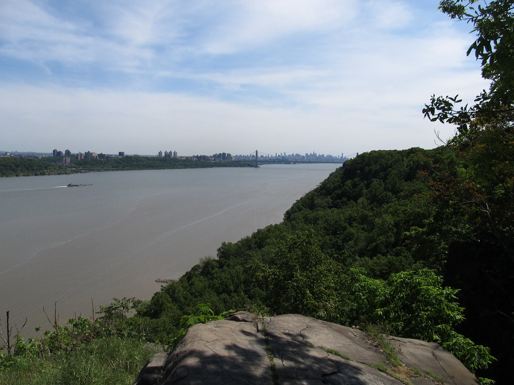 Hudson River from Rockefeller Viewpoint, Palisades Interstate Parkway, New Jersey